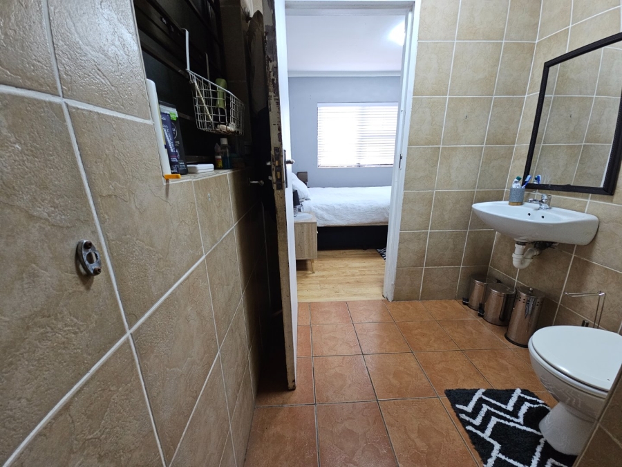 2 Bedroom Property for Sale in Ottery Western Cape